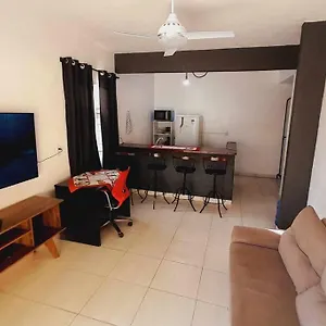 Casa Terrea No Centro Proximo A Praia! Casa de Férias